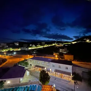 Jona Appartement Himarë